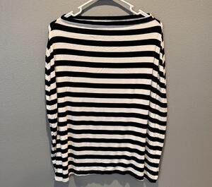 Itzy Ritzy Mom Boss 4in1 Nursing Cover - Black/White Stripe Car Seat Cover